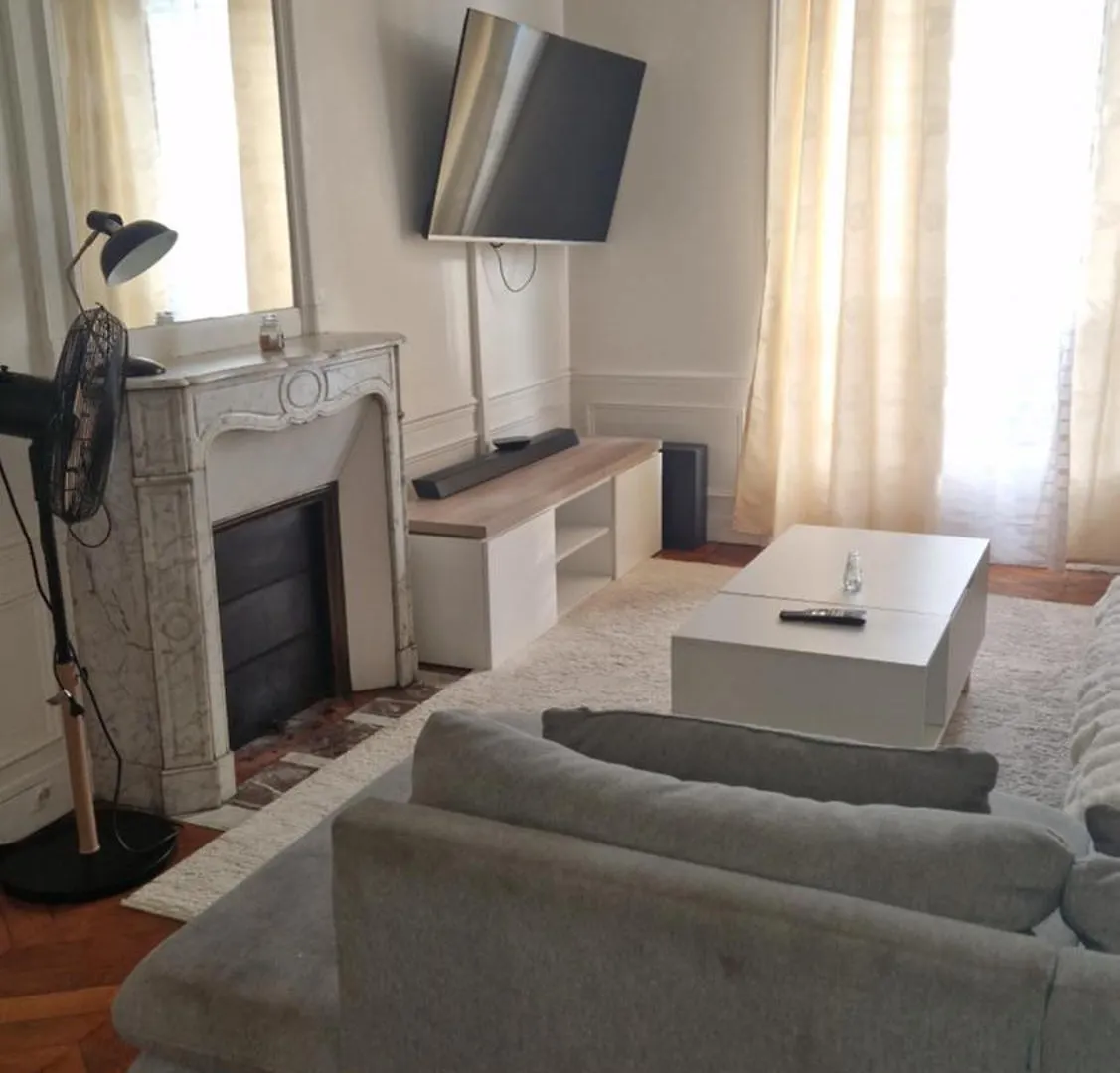 Paris Cosy House Tour Eiffel Apartment 0*,