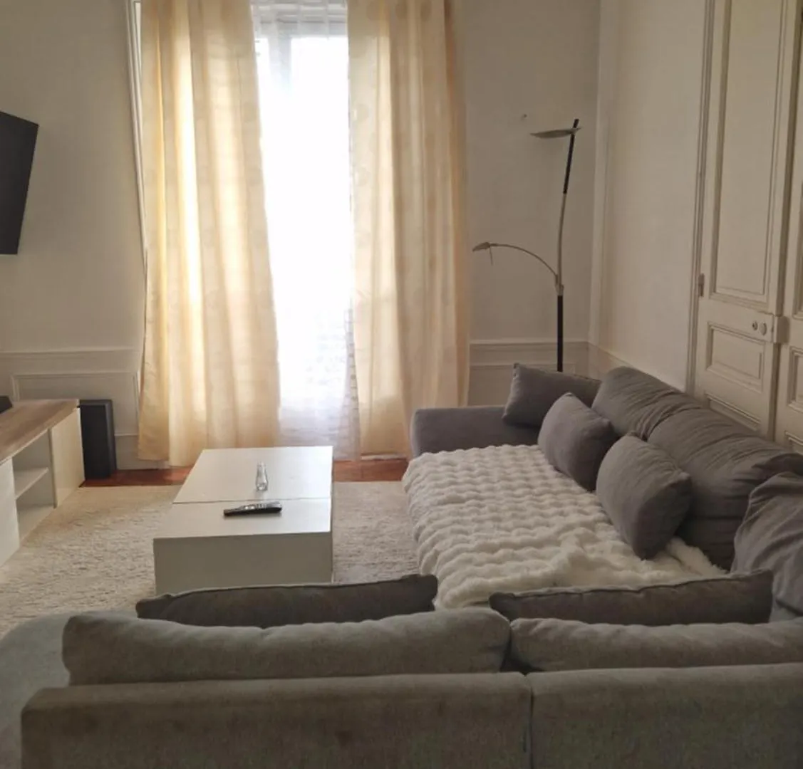 Paris Cosy House Tour Eiffel Apartment